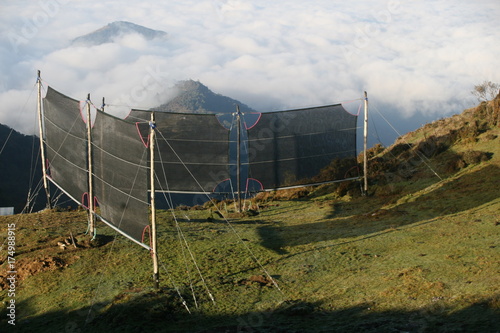 Trinkwassergewinnung aus Nebel im Himalaya photo