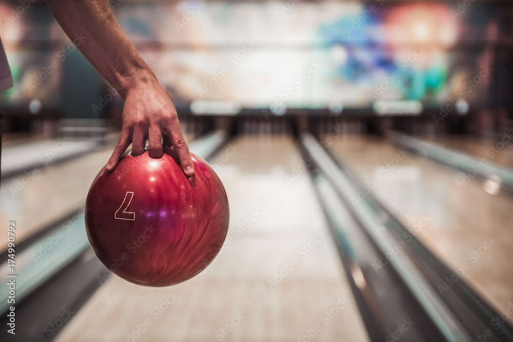 Fototapeta premium Man playing bowling
