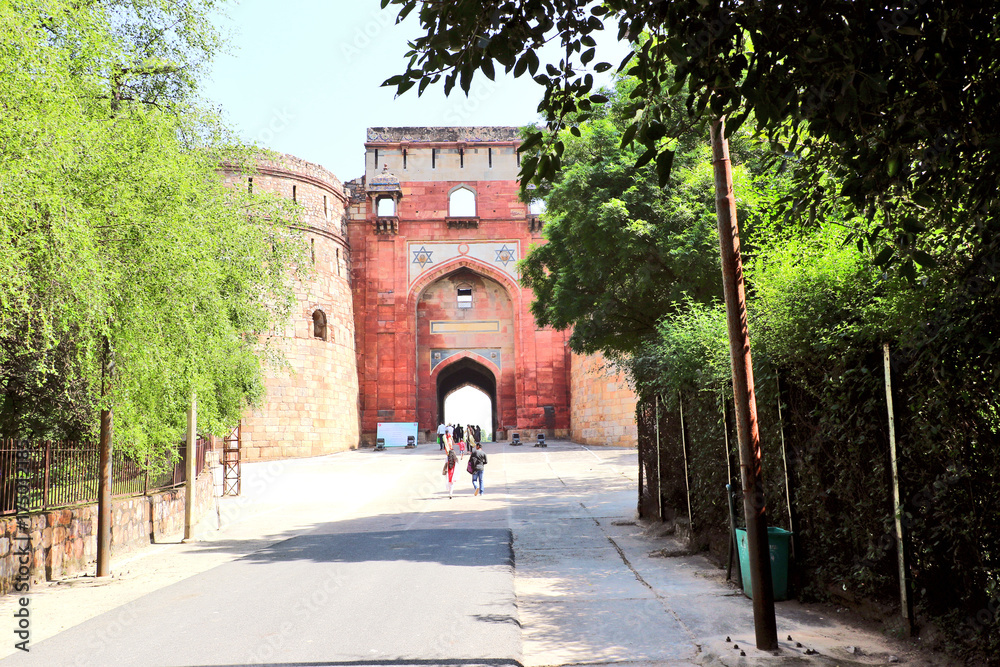 Φωτογραφία One of the oldest forts in Delhi, India, the Pura Qila was constructed by the Afghan King, Sher Shah Suri on what was supposed to be Indraprastha, the capital of the Pandavas