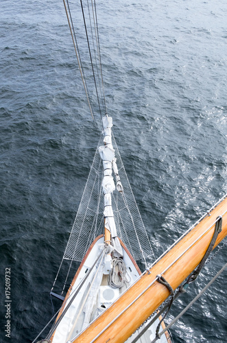 Sailing sails © VJ