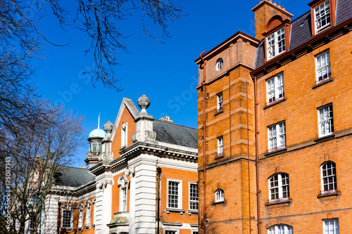 Canvas Print Traditional antique city building in Dublin Ireland