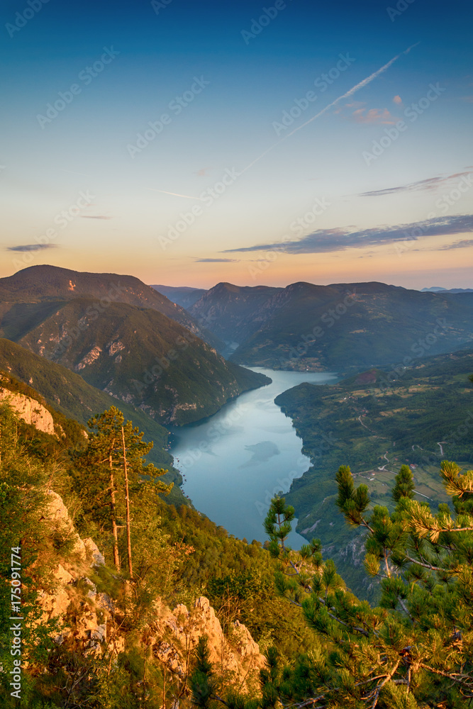 Fototapeta premium View of the Banjska stena Tara mountain landscape with the sunrise