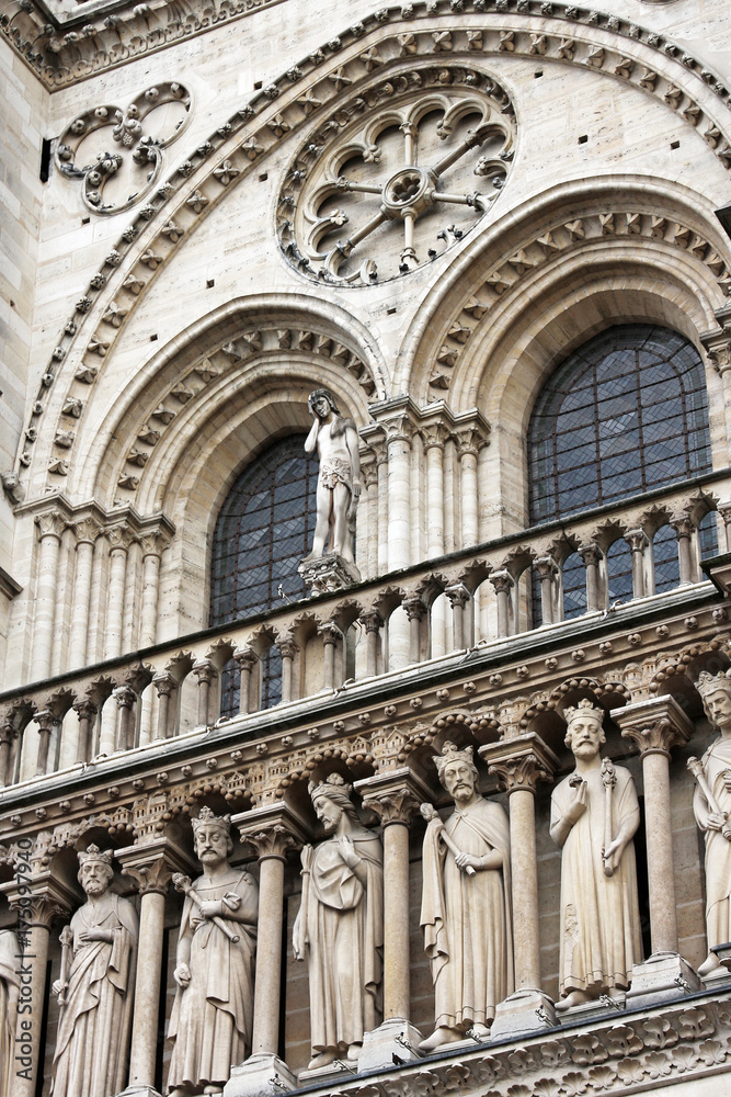 Notre Dame de Paris - Statue d'Adam
