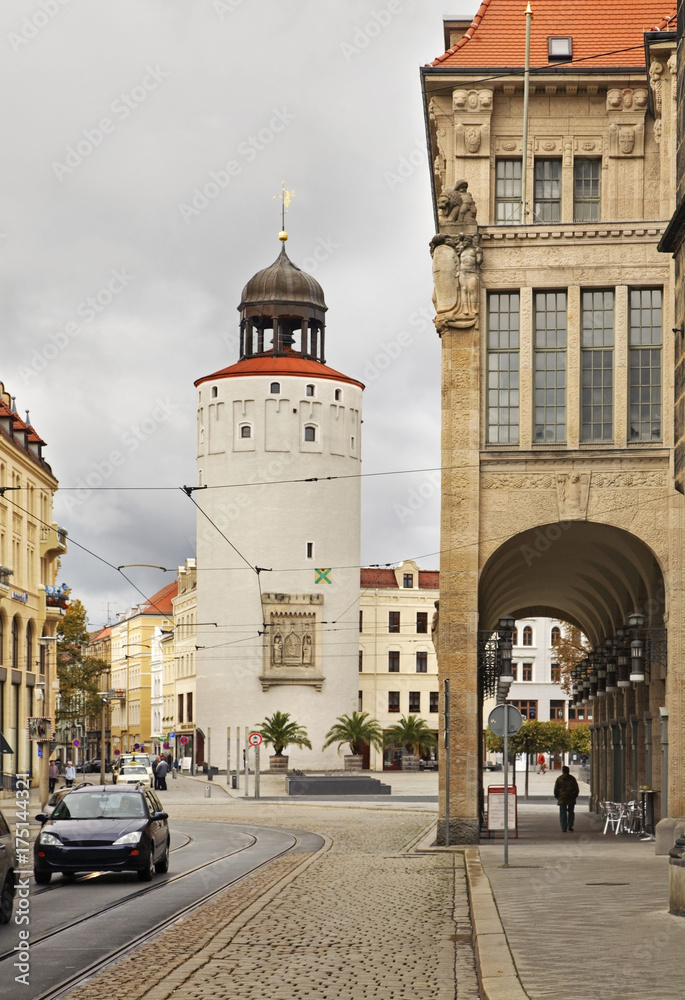 Fototapeta premium Fat tower (Frauenturm - Dicker Turm) on Marienplatz in Gorlitz. Germany