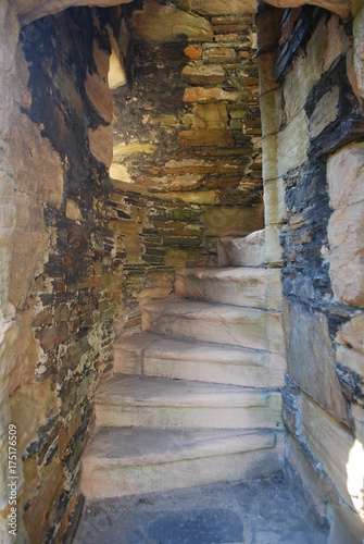  escalier en pierres Kirkwall chateau Earl's Palace