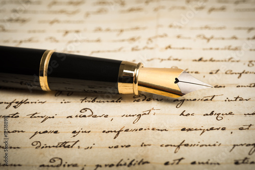 Fountain pen with heart