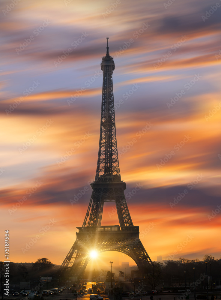 Naklejka premium Paris, with the Eiffel Tower