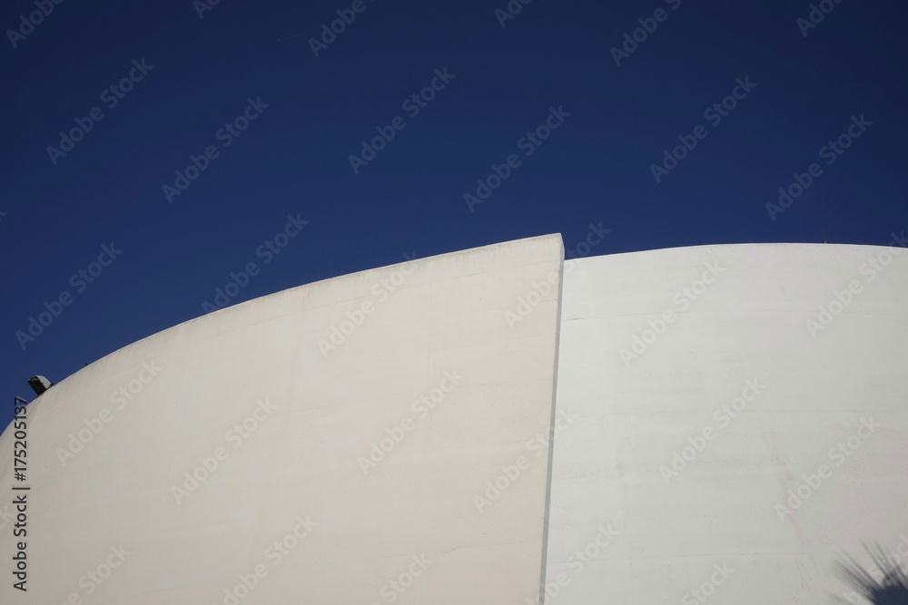 circular modern architecture