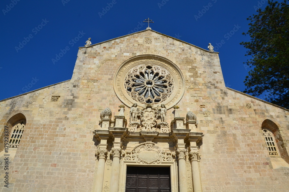 Puglia - facciata della Cattedrale di Otranto