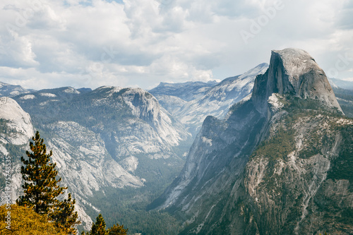 Photography panoramic views of yosemite valley from glacier point overlook, california