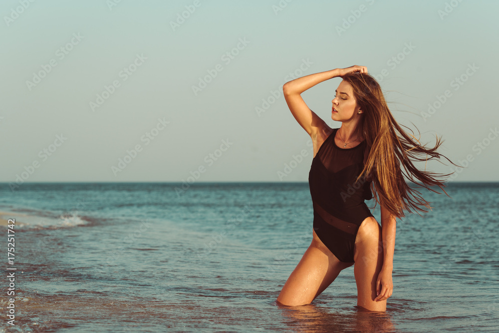 Naklejka premium Beauty at the beach