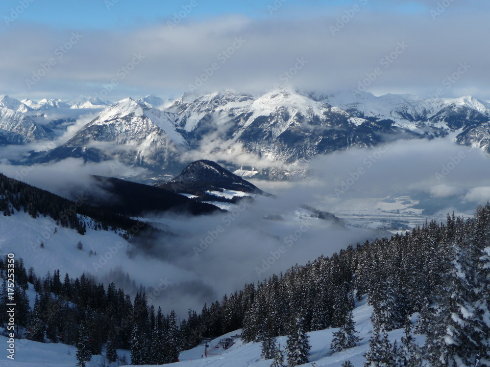 Alpen, Tirol, Alpbach, Alpbachtal, Winter, Schnee, Ski Fahren, Winterwald, Wald, Bäume, Panorama