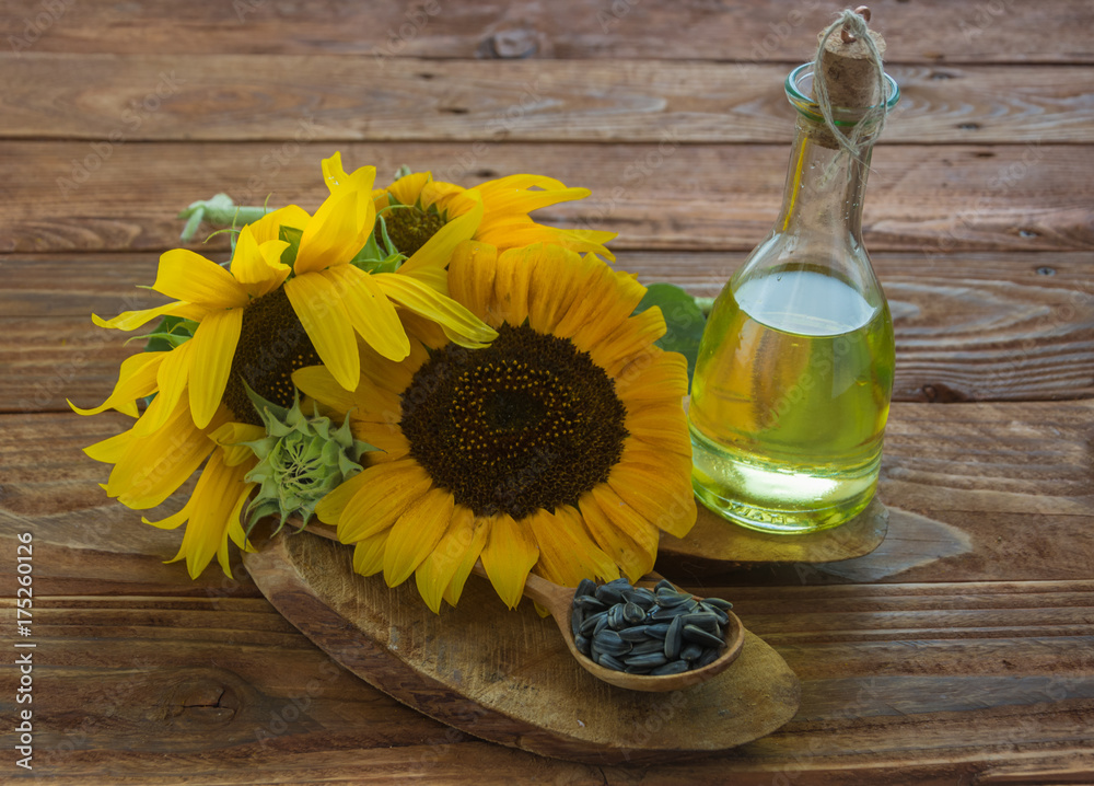 Sunflowers with oil and seeds Sunflowers with oil and seeds