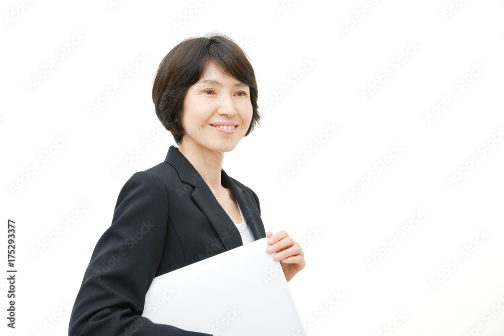 ビジネス 女性 笑顔 ビジネス 女性 笑顔