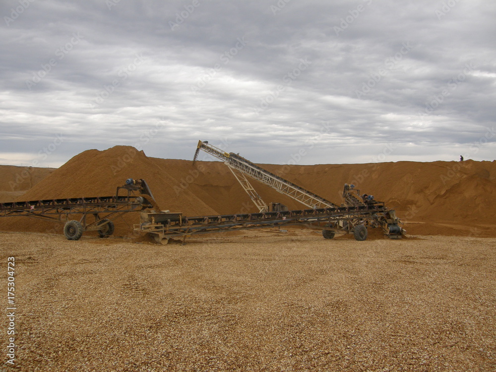 Fototapeta premium Laying of ore