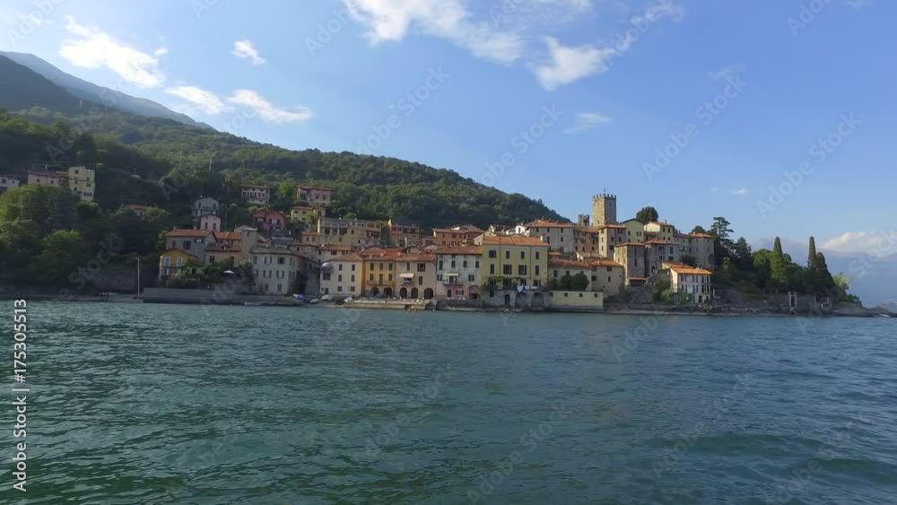 Santa Maria Rezzonico - Lago di Como (IT) - Vista panoramica dal lago Santa Maria Rezzonico - Lago di Como (IT) - Vista panoramica dal lago