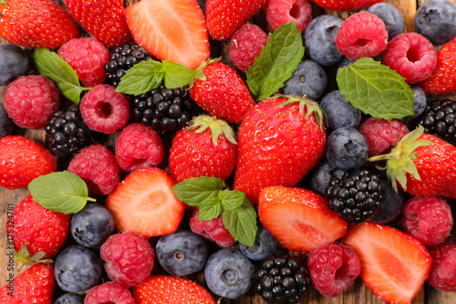 assorted berry fruit