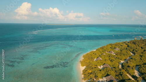  maldives hideway  resort  spa island sunny house