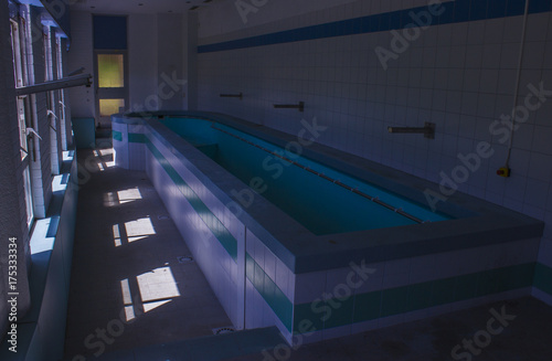 rehabilitation swimming pool © Arno
