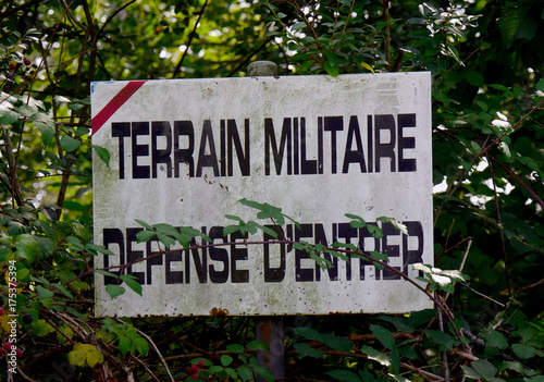 sign, military ground, defense of entering © Philipimage