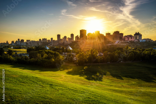 Foto Sunset above Edmonton downtown, Canada