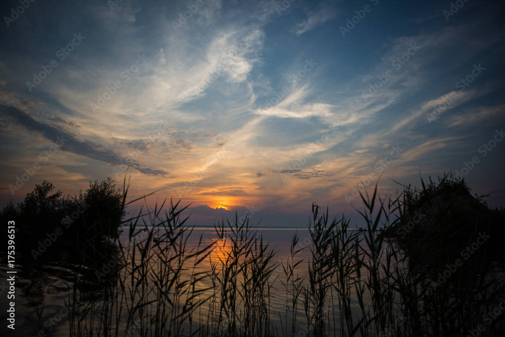 Naklejka premium beautiful sunset 