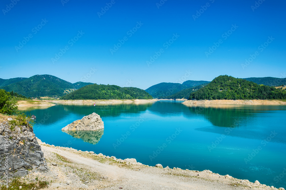 Fototapeta premium Lake Zaovine in Serbia