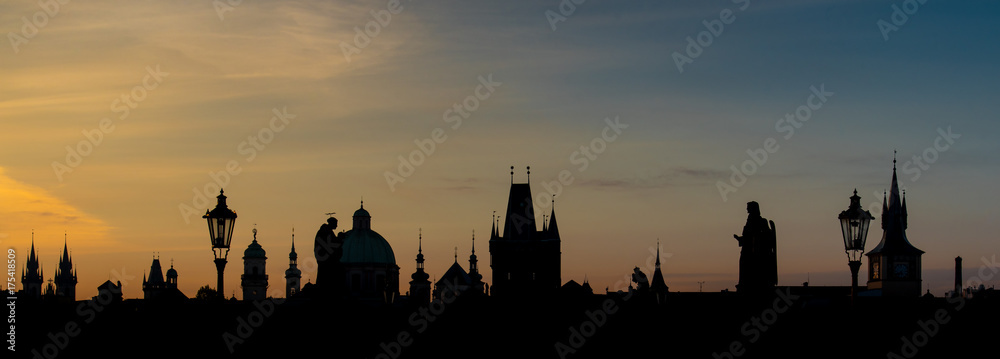 Naklejka premium Silhouette scene sunrise in Prague with contrast sky color