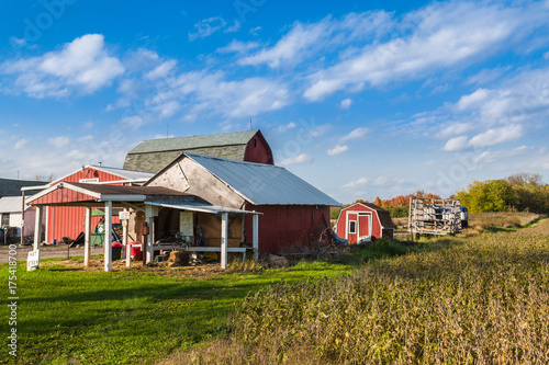 Wallpaper Mural farm house Torontodigital.ca