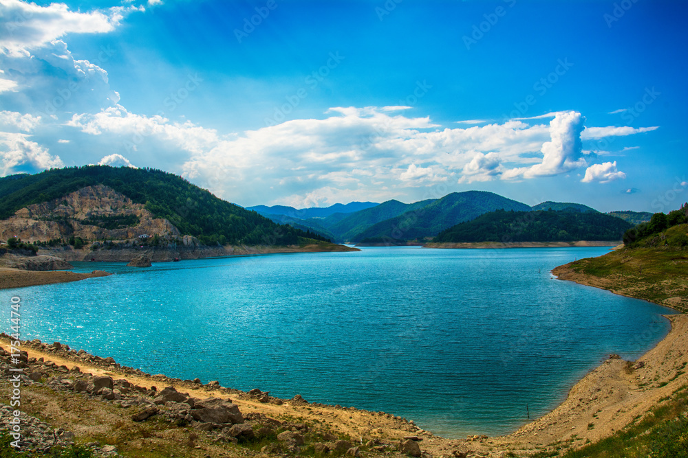 Naklejka premium Lake Zaovine in Serbia