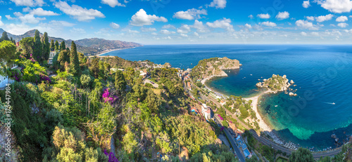 Fototapeta Naklejka Na Ścianę i Meble -  Island Isola Bella in Taormina, Italy