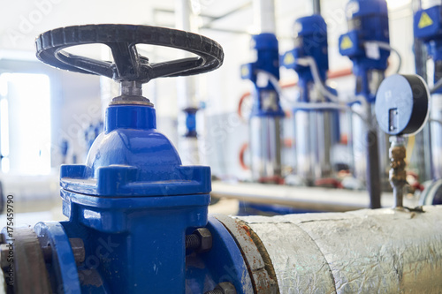 Bilde på lerret water pumping station. Valve faucet and pumps