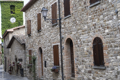 Frontino, old village in Montefeltro (Marches, Italy) photo