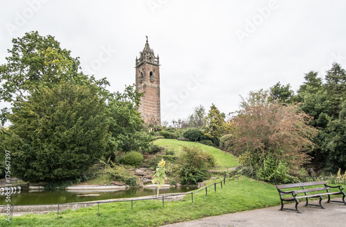 Cuadro en lienzo Cabot Tower im Brandon Park von Bristol