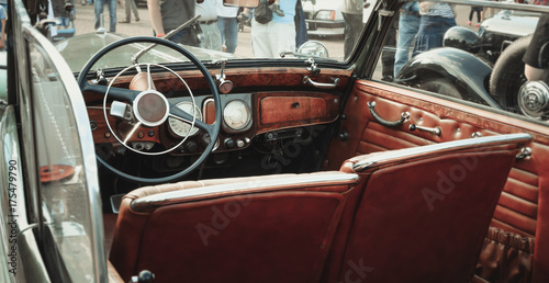 Dashboard of a old vintage retro car © Olena Zn