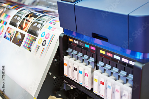 Ink cartridges and plotter