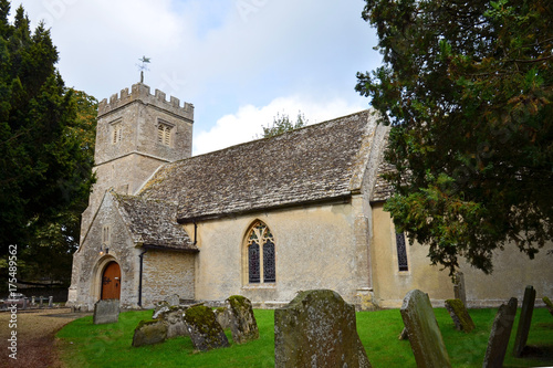 Parish Church of St. Mary the Virging in Buscot photo
