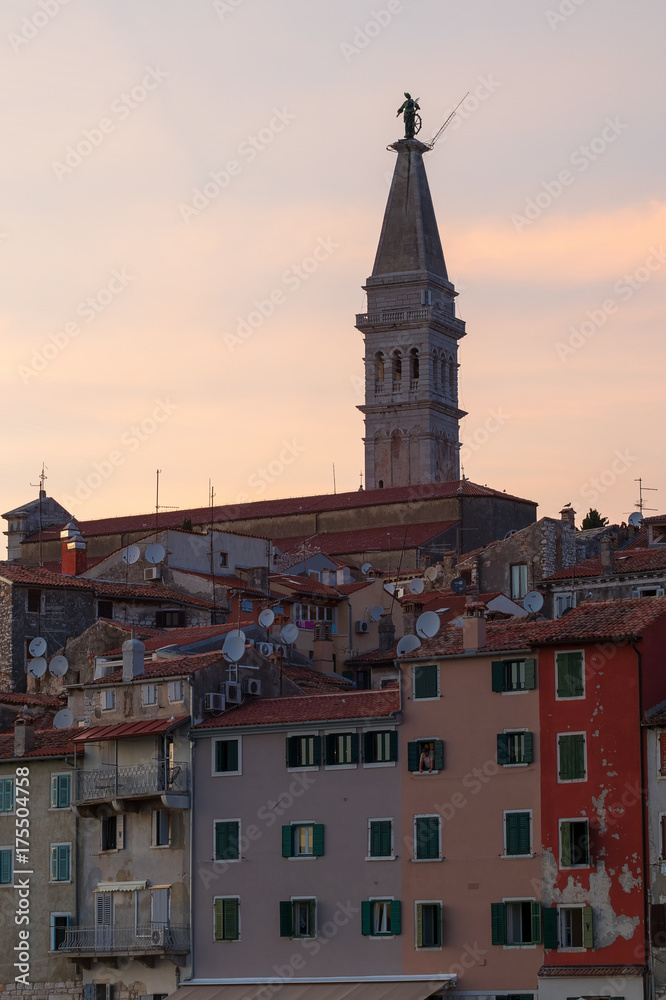 Naklejka premium Rovinj: Historische Stadt in Istrien - Kroatien