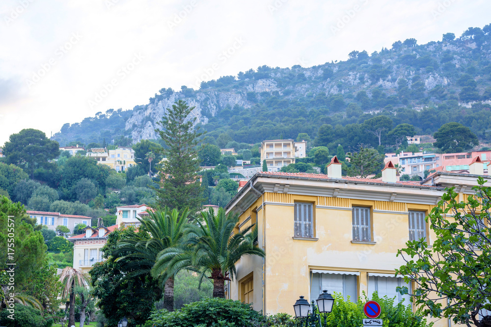 Obraz premium Beautiful sunset view to Beaulieu sur mer city colorful buidlings in France