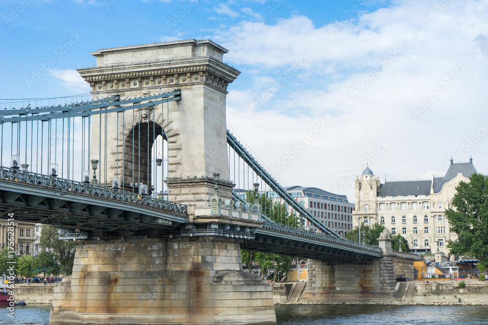 Obraz premium Chain bridge on Danube river in Budapest city Hungary