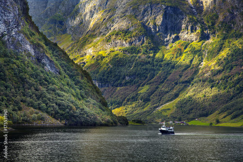 Bootstour auf dem Fjord photo