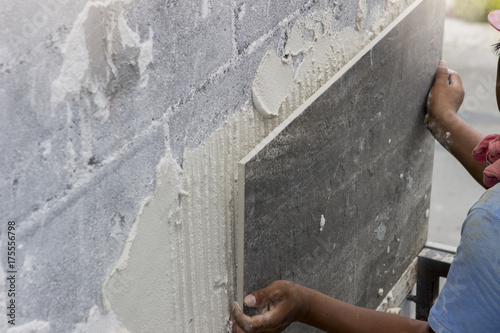 Setting tile