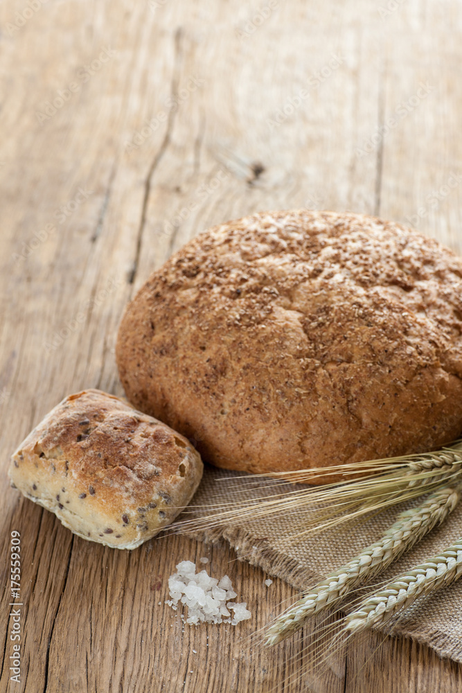Naklejka premium Homemade bread