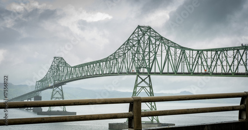 Obraz na płótnie Bridges w salonie