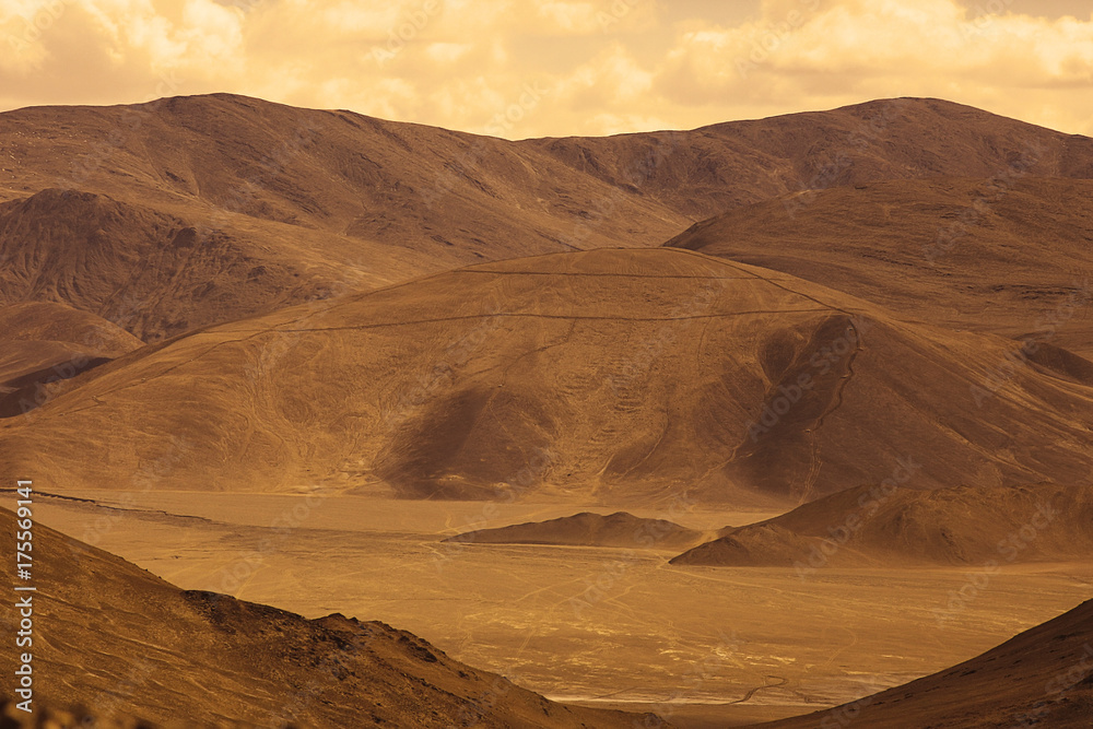 Naklejka premium high mountain pass in Tibet mountain landscape