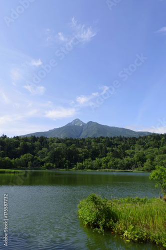 姫沼から見る利尻山