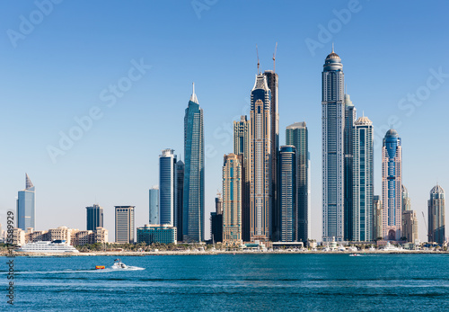 Obraz na płótnie General view of the Dubai Marina UAE w salonie