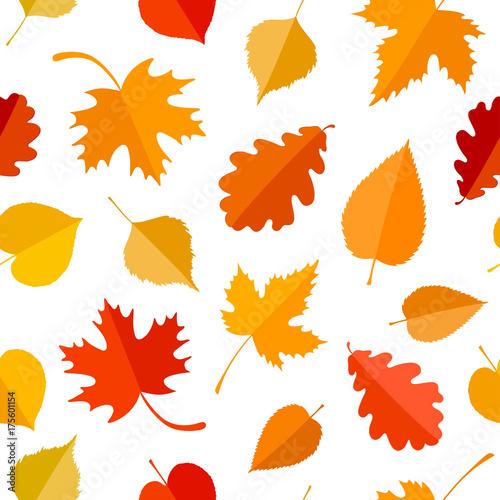 Seamless pattern with colorful autumn leaves