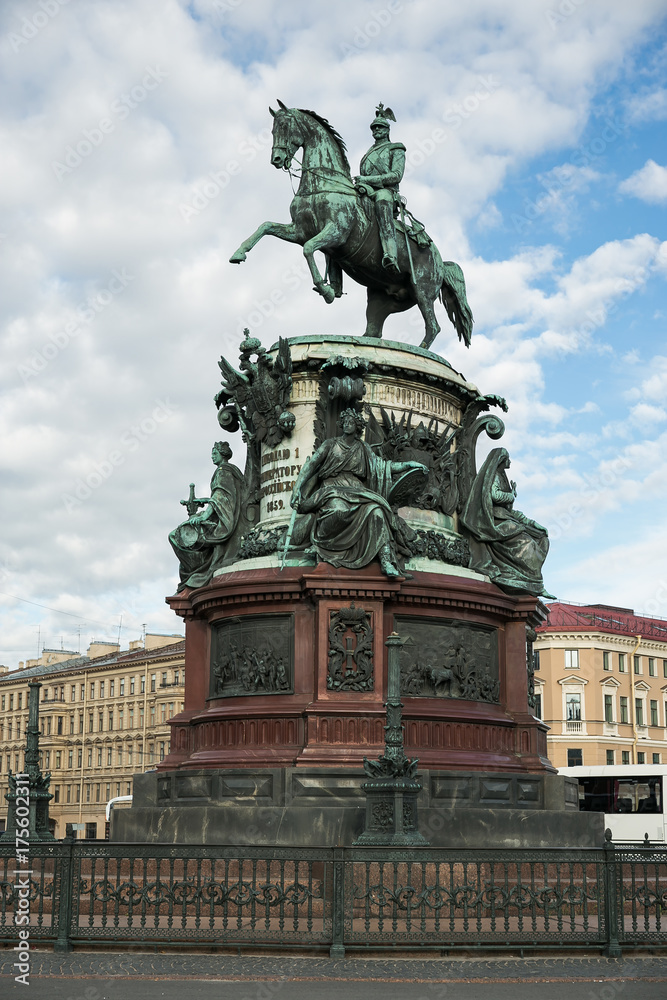 Fototapeta premium The Monument to Nicholas I, a bronze equestrian monument of Nicholas I of Russia on St Isaac's Square in Saint Petersburg, Russia
