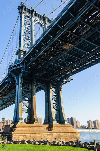 View of Manhattan Bridge in Brooklyn, NYC, USA © kovgabor79